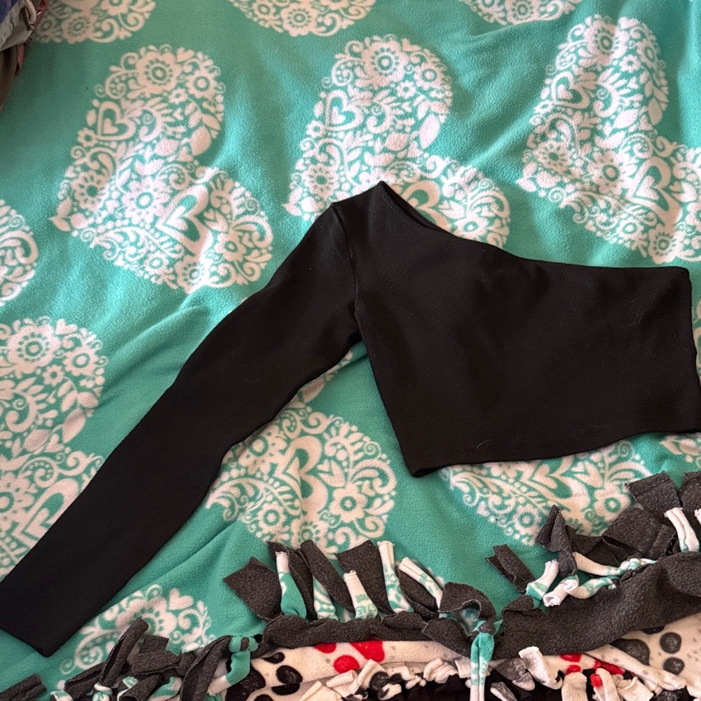 Black One-Shoulder Long-Sleeve Crop Top - Women's